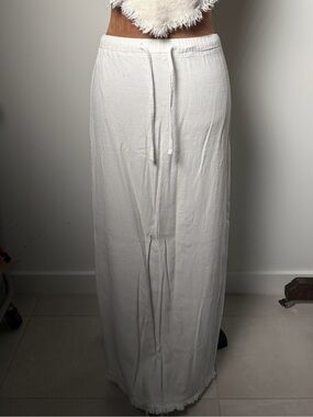 Women’s White Linen Skirt